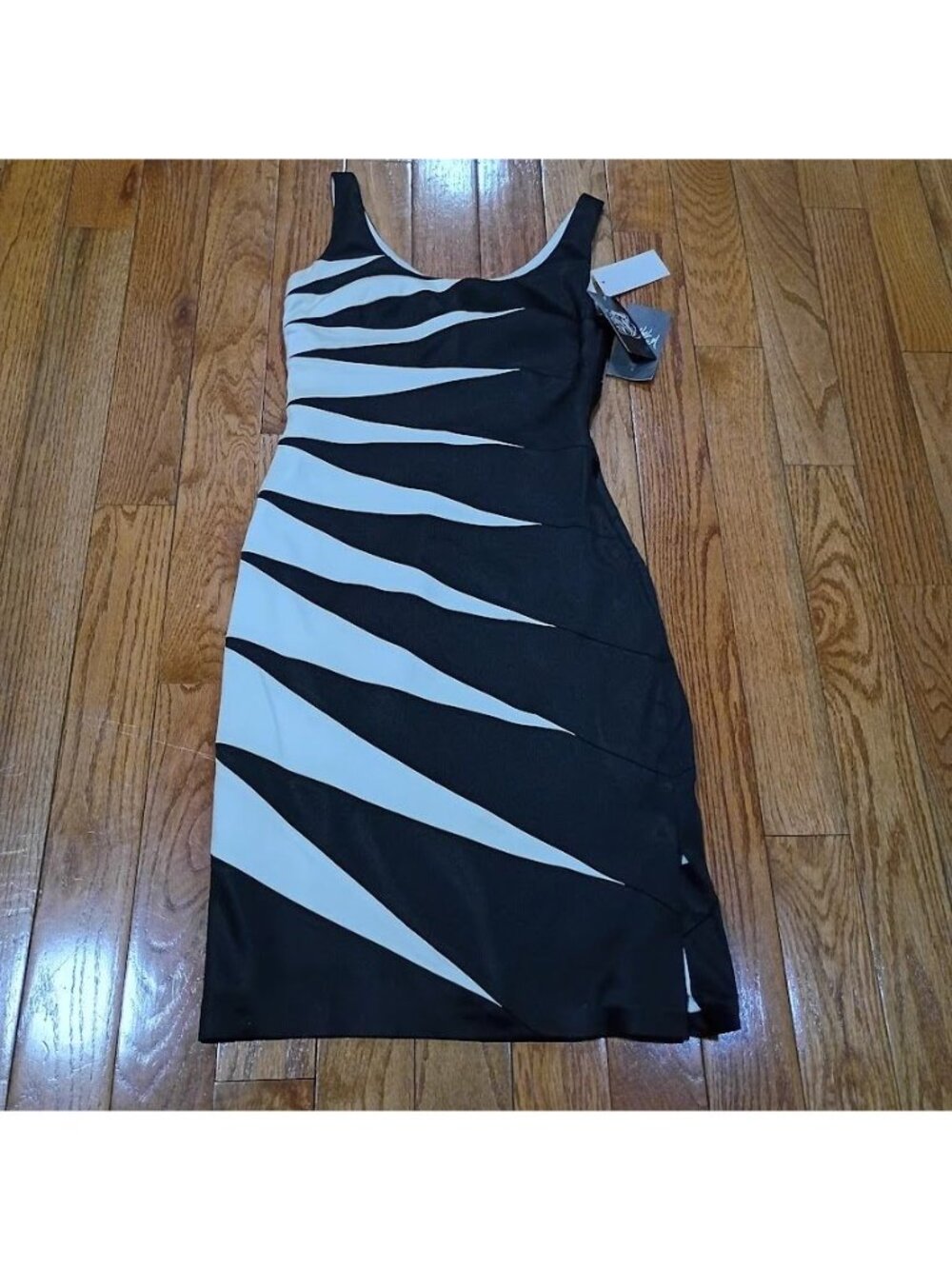 Jax Black & White Sleeveless Bodycon Dress Size 6 With Tags - Picture 11 of 13
